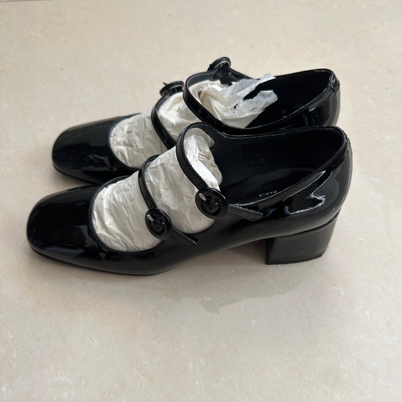 Jonak Mary Janes - Picture 2 of 9